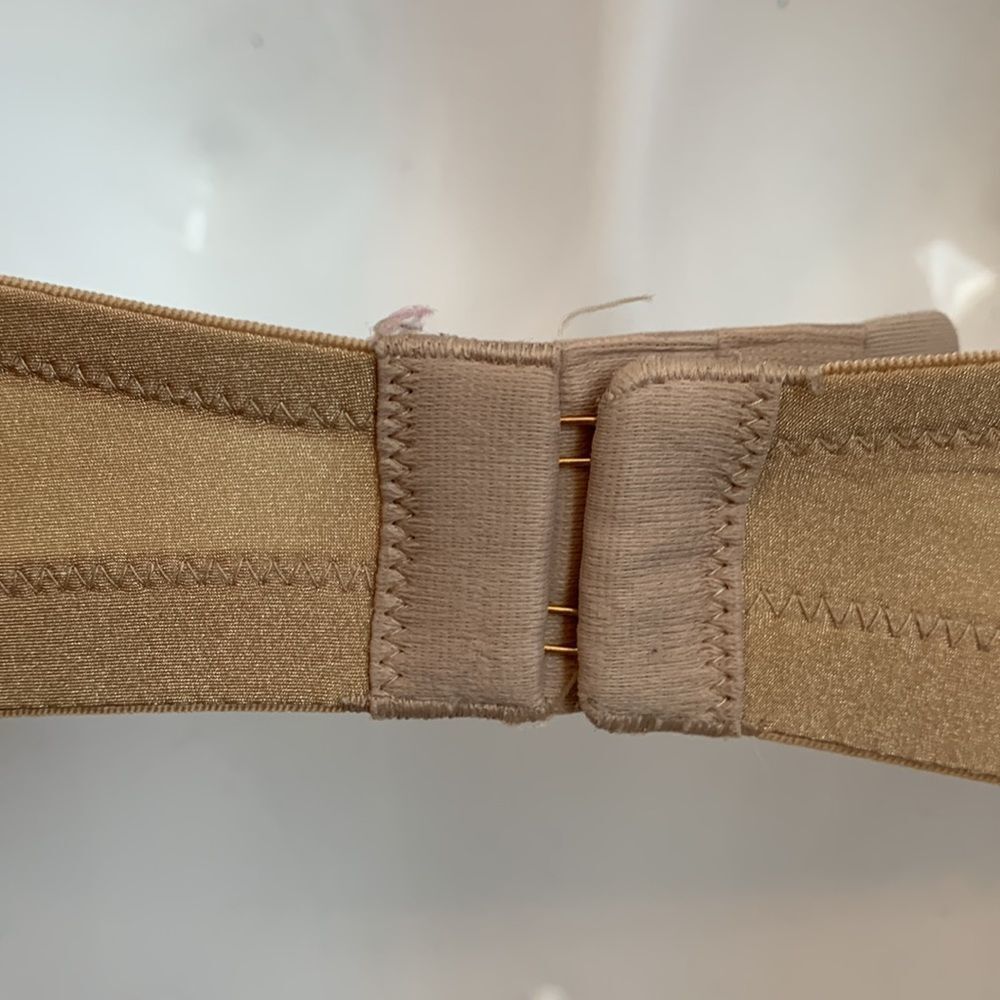 Victoria’s Secret Strapless Push Up Padded Bra 34C nude - Picture 6 of 10